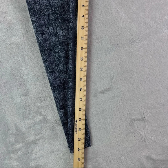 Peloton Cadence Blue Heather Capri Leggings Size XS Training Gym Cropped - Picture 10 of 14